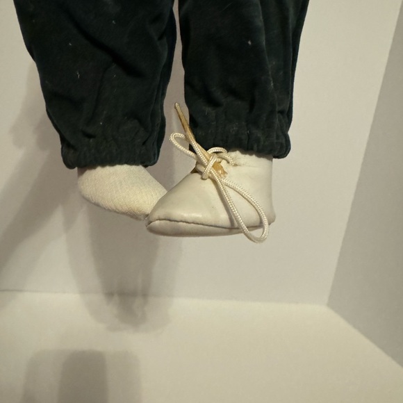 Porcelain doll - Picture 4 of 4